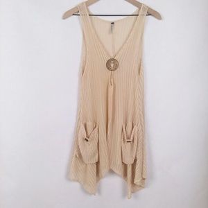 Paradise hankerchief hem silky mesh tank top